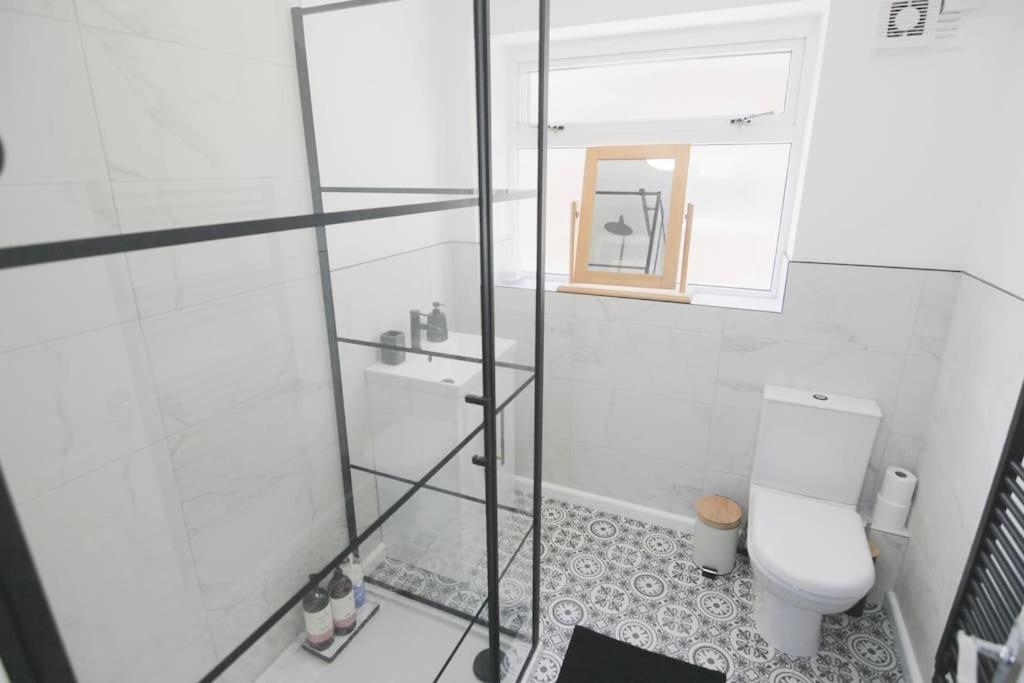 Secluded Central 2 Bed Flat Στράτφορντ απόν Έιβον Εξωτερικό φωτογραφία